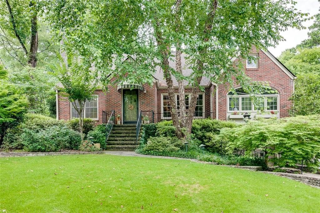 4 bedroom, 3 bathroom, 2,289 sq ft single family residence sold at 1714 MEADOWDALE Avenue, Atlanta, GA 30306