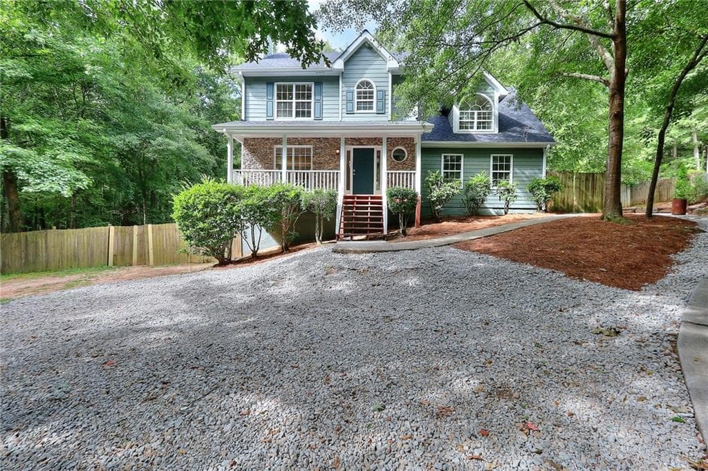 4 bedroom, 3 bathroom, 2,844 sq ft single family residence sold at 494 Creek Crossing Court, Grayson, GA 30017