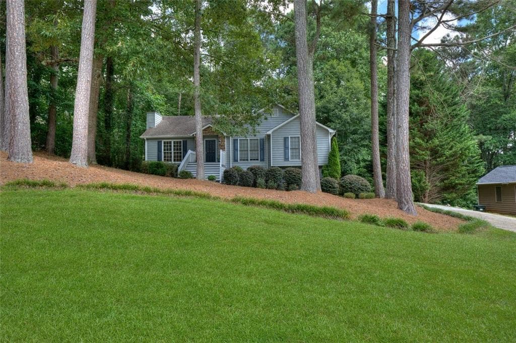 3 bedroom, 2 bathroom, 1,520 sq ft single family residence sold at 142 Presidential Drive, Dallas, GA 30157