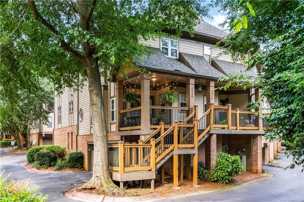 2 bedroom, 3 bathroom, 1,474 sq ft townhouse sold at 1348 Stillwood Chase, Atlanta, GA 30306