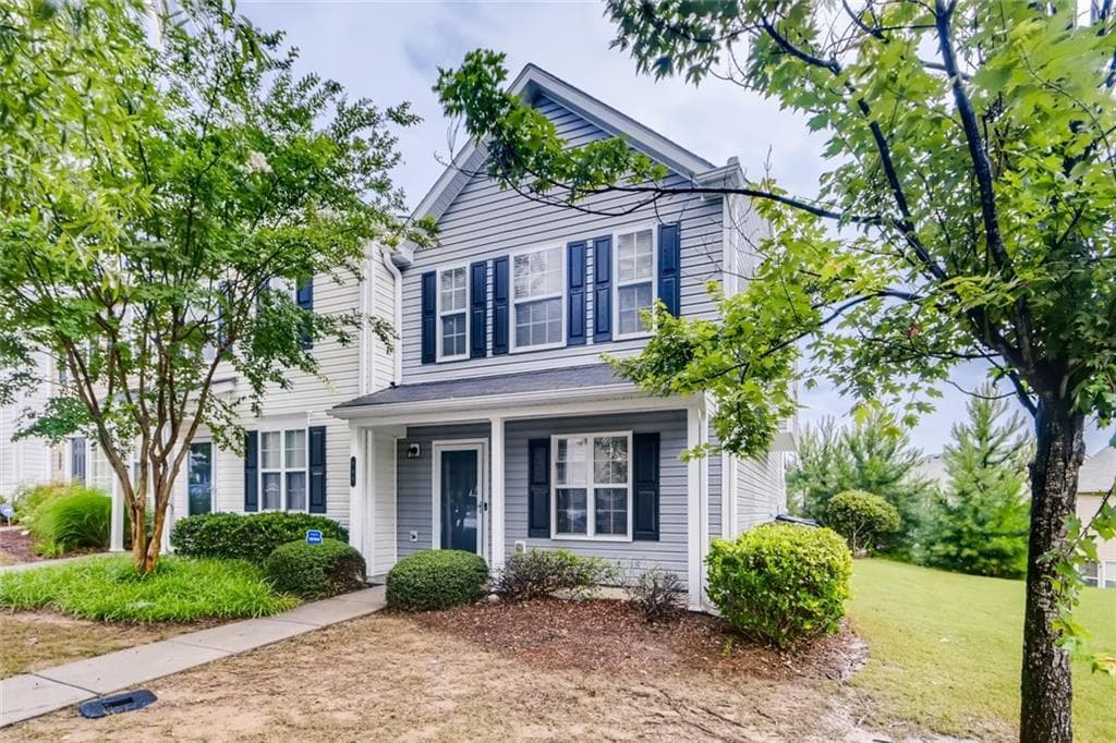3 bedroom, 3 bathroom, 1,256 sq ft townhouse sold at 865 Crestwell Circle, Atlanta, GA 30331