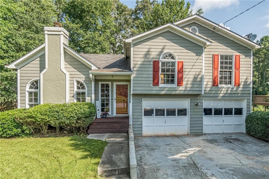 3 bedroom, 2 bathroom, 1,927 sq ft single family residence sold at 2605 Windstream Way, Lawrenceville, GA 30044