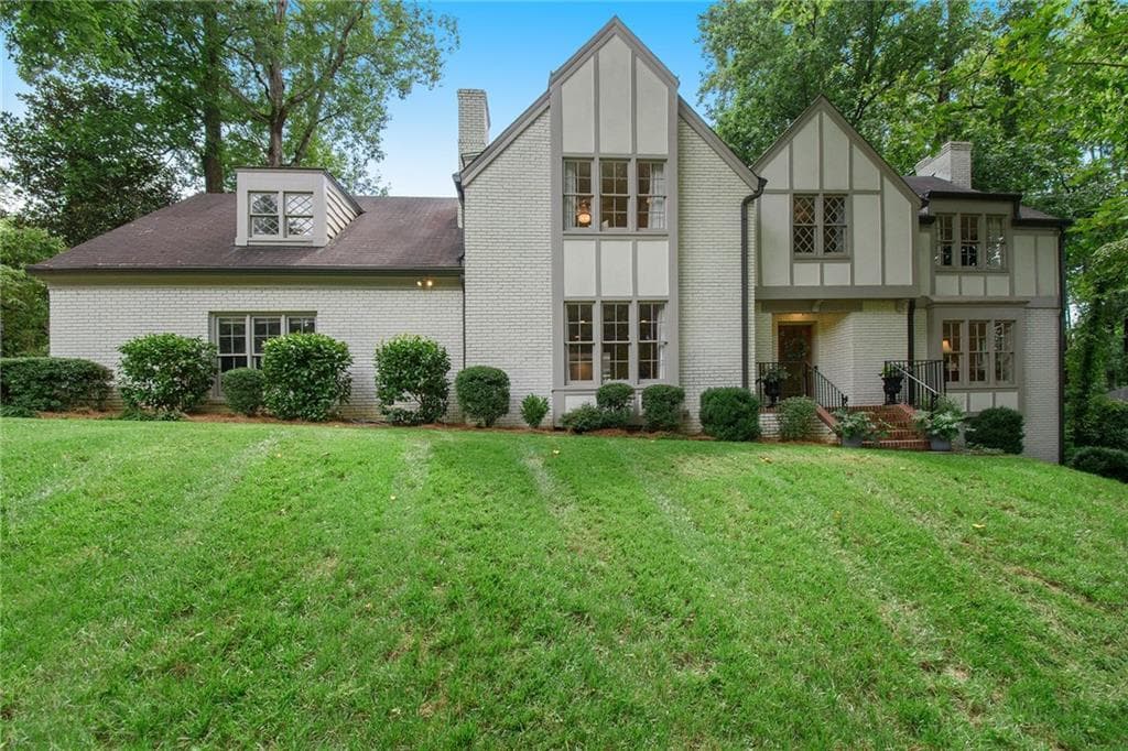 5 bedroom, 5 bathroom, 3,832 sq ft single family residence sold at 7170 Riverside Way, Sandy Springs, GA 30328