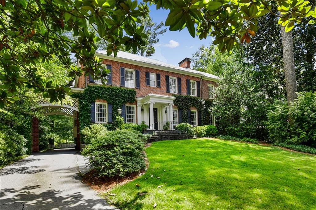 4 bedroom, 4 bathroom, 3,785 sq ft single family residence sold at 998 Stovall Boulevard, Atlanta, GA 30319