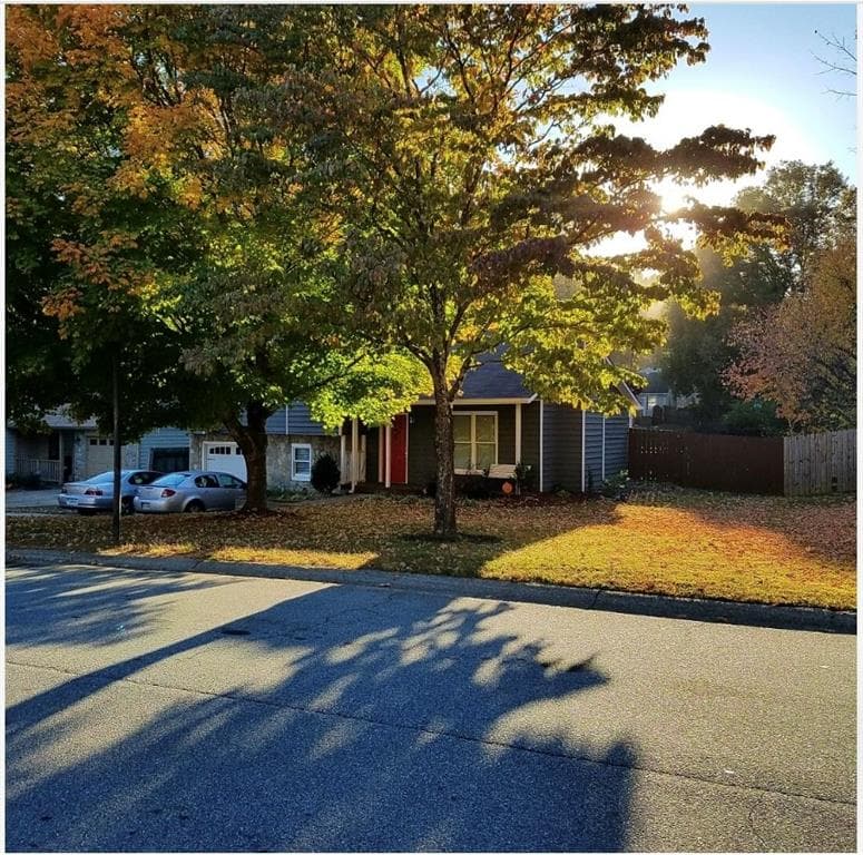 3 bedroom, 3 bathroom, 1,469 sq ft single family residence sold at 4378 Buckingham Place, Duluth, GA 30096
