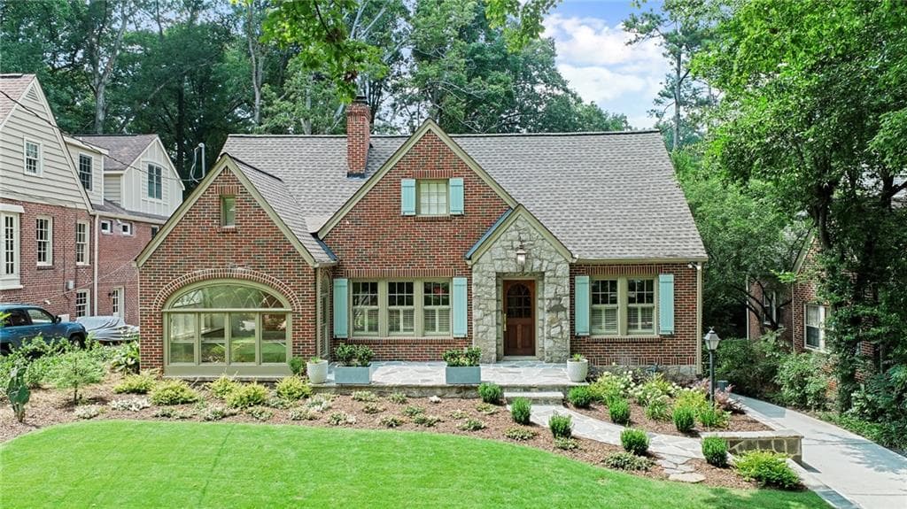 4 bedroom, 4 bathroom, 3,206 sq ft single family residence sold at 1740 Inverness Avenue, Atlanta, GA 30306