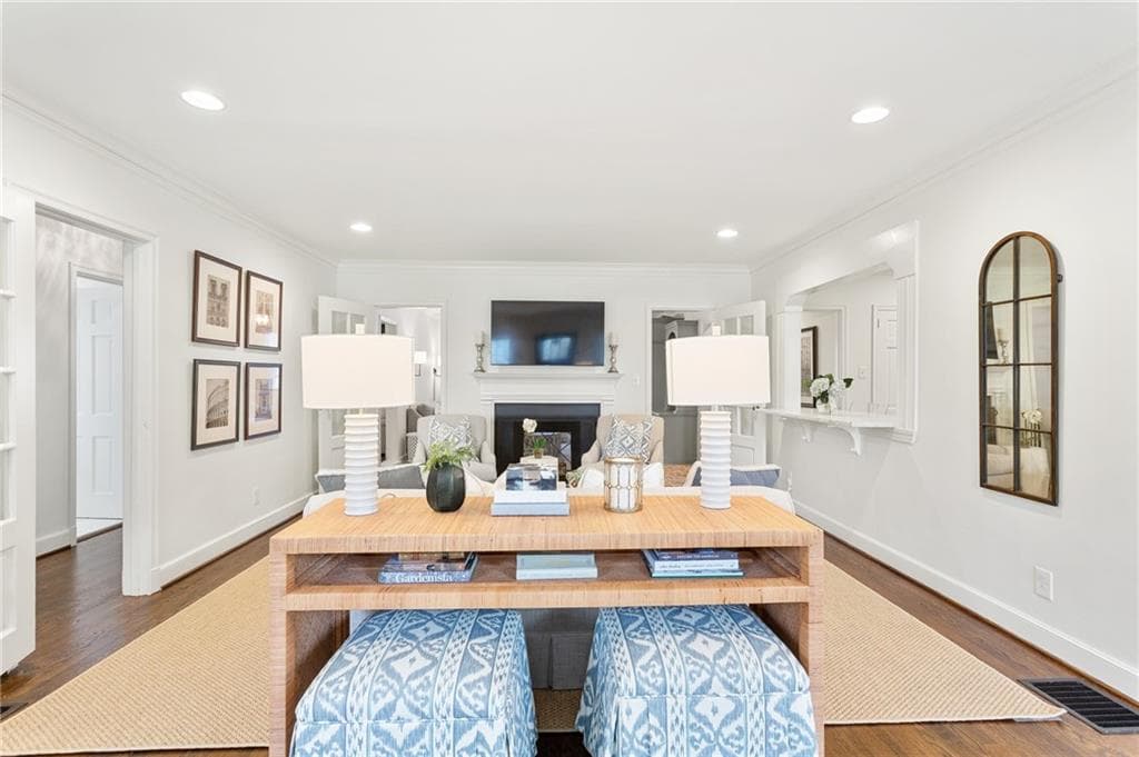 3 bedroom, 2 bathroom, 2,208 sq ft single family residence sold at 4006 N Stratford Road, Atlanta, GA 30342