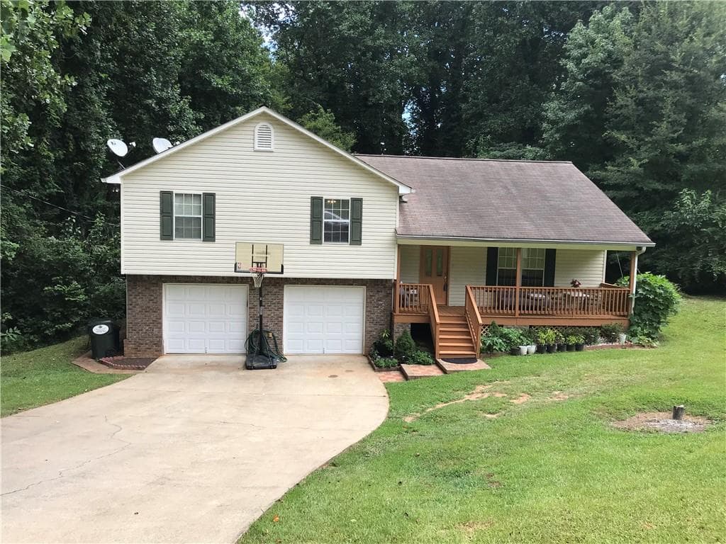3 bedroom, 2 bathroom single family residence sold at 2532 Fraser Street, Marietta, GA 30066
