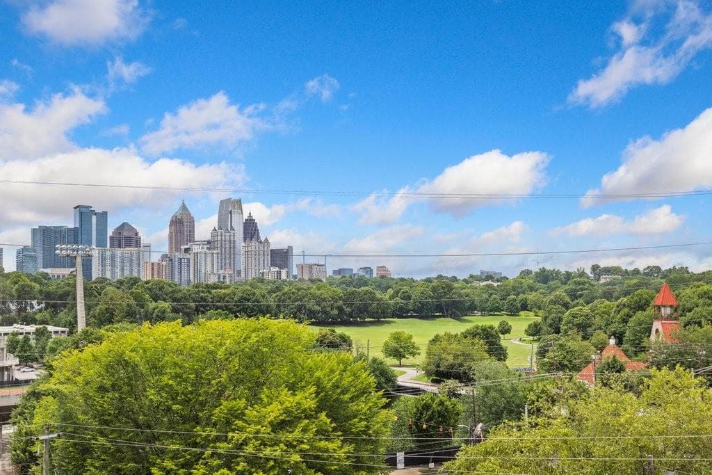 2 bedroom, 2 bathroom, 1,250 sq ft condominium sold at 587 Virginia Avenue 615, Atlanta, GA 30306