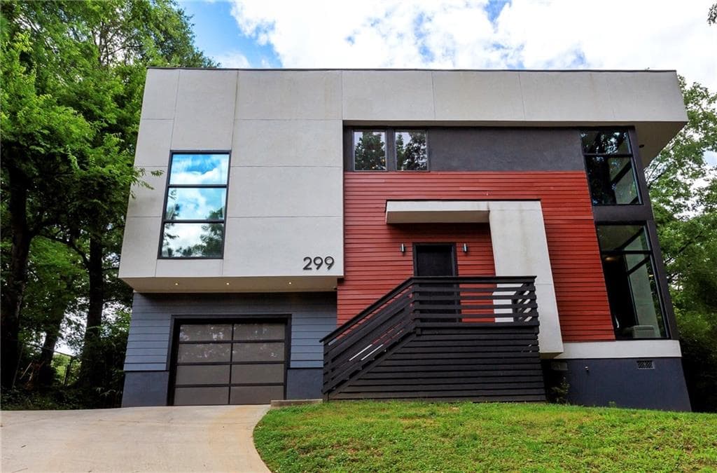 3 bedroom, 3 bathroom, 2,200 sq ft single family residence sold at 299 Deering Road, Atlanta, GA 30309