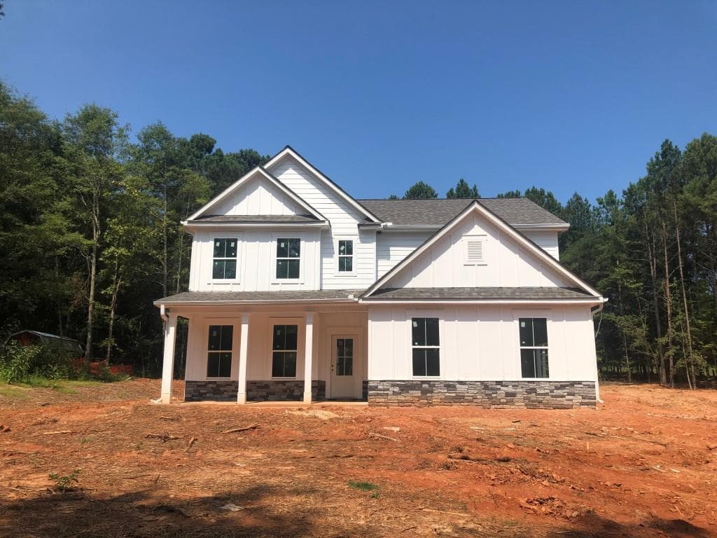 4 bedroom, 3 bathroom single family residence sold at 175 2nd Street, Statham, GA 30666