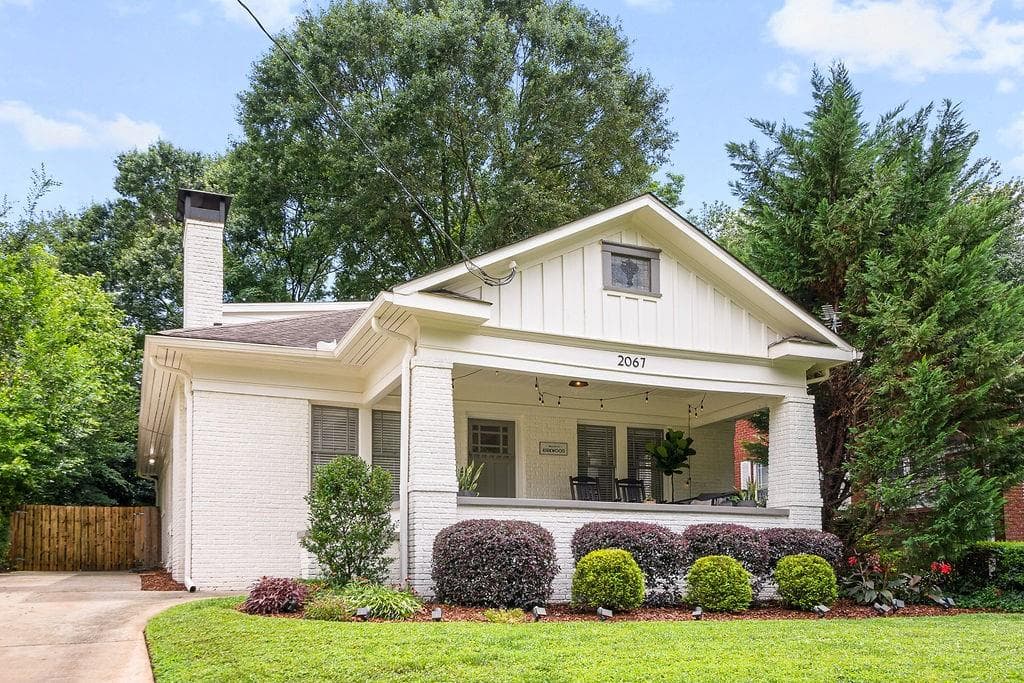 4 bedroom, 3 bathroom single family residence sold at 2067 Ridgedale Road, Atlanta, GA 30317