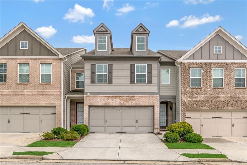 3 bedroom, 3 bathroom, 1,992 sq ft condominium sold at 3441 Open Fields Drive, Snellville, GA 30078
