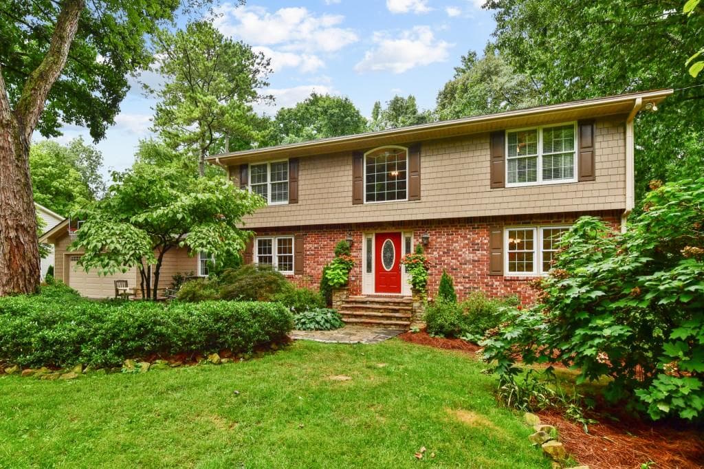 5 bedroom, 5 bathroom, 4,357 sq ft single family residence sold at 3367 Kennington Court, Brookhaven, GA 30319