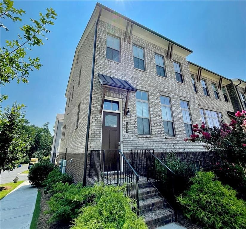 4261 Spruce Pine Alley, Doraville, GA 30360 — most recent listing photo