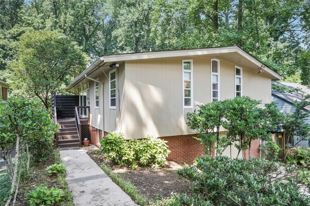 4 bedroom, 3 bathroom, 2,228 sq ft single family residence sold at 1488 WESSYNGTON Road, Atlanta, GA 30306