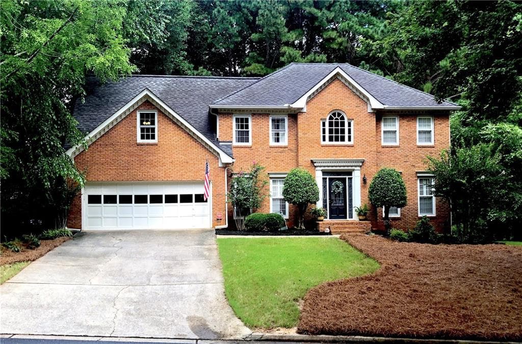5 bedroom, 4 bathroom, 4,029 sq ft single family residence sold at 10805 Tuxford Drive, Alpharetta, GA 30022