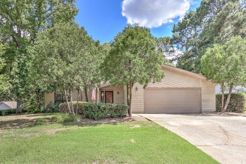 3 bedroom, 2 bathroom, 1,898 sq ft single family residence sold at 11215 Indian Village Drive, Alpharetta, GA 30022