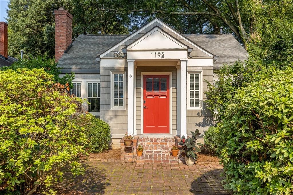 2 bedroom, 1 bathroom, 918 sq ft single family residence sold at 1192 Barnes Street, Atlanta, GA 30318
