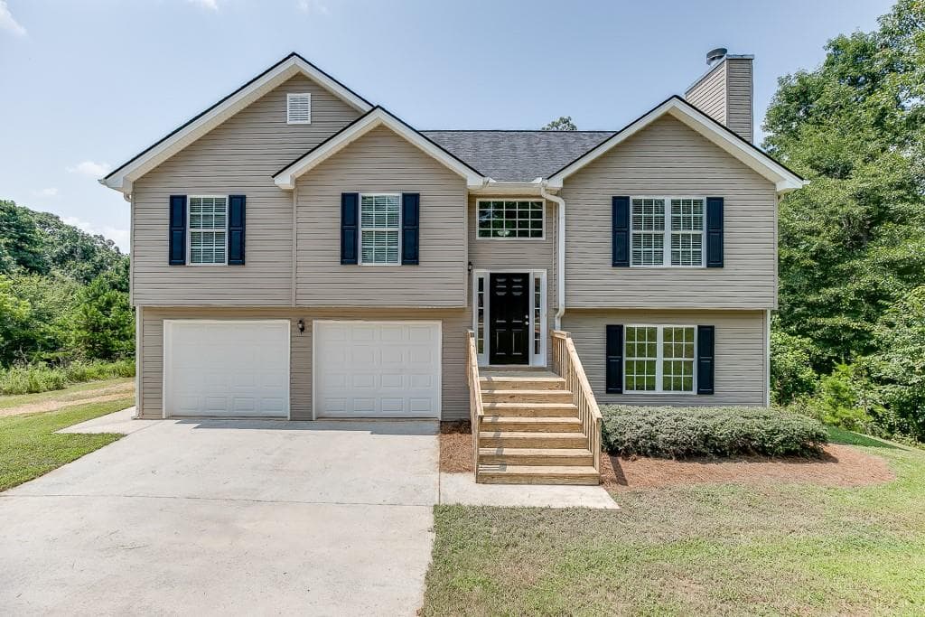 3276 Bluffton Drive, Gainesville, GA 30507 — most recent listing photo