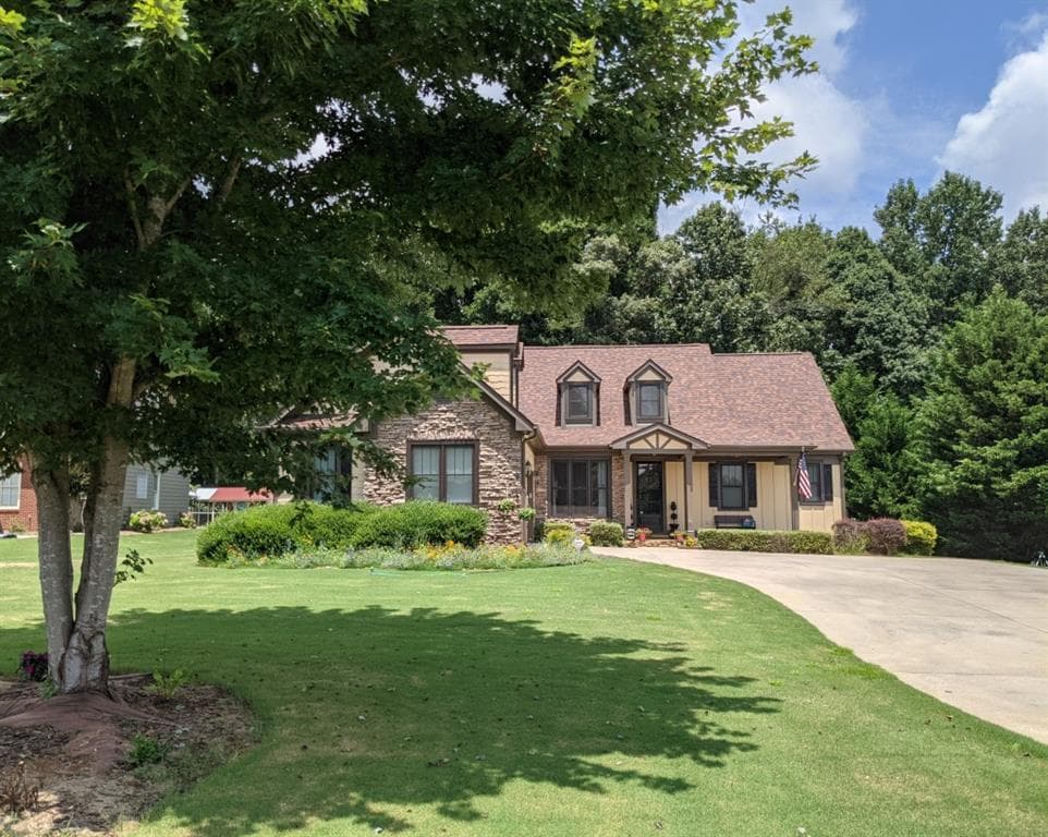 4 bedroom, 3 bathroom, 2,403 sq ft single family residence sold at 8544 Belton Bridge Road, Lula, GA 30554