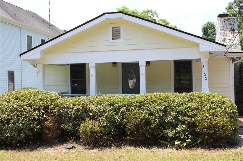 5 bedroom, 4 bathroom, 2,648 sq ft single family residence sold at 2162 Spink Street, Atlanta, GA 30318