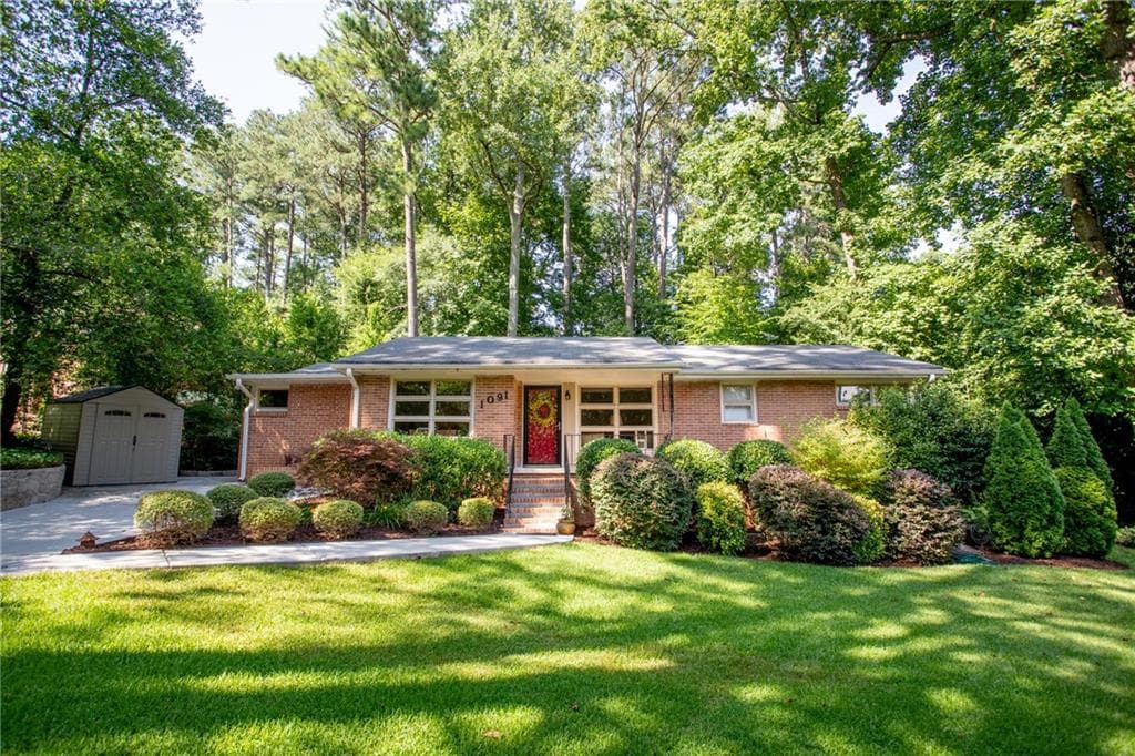 3 bedroom, 2 bathroom, 1,478 sq ft single family residence sold at 1091 N Valley Drive, Decatur, GA 30033
