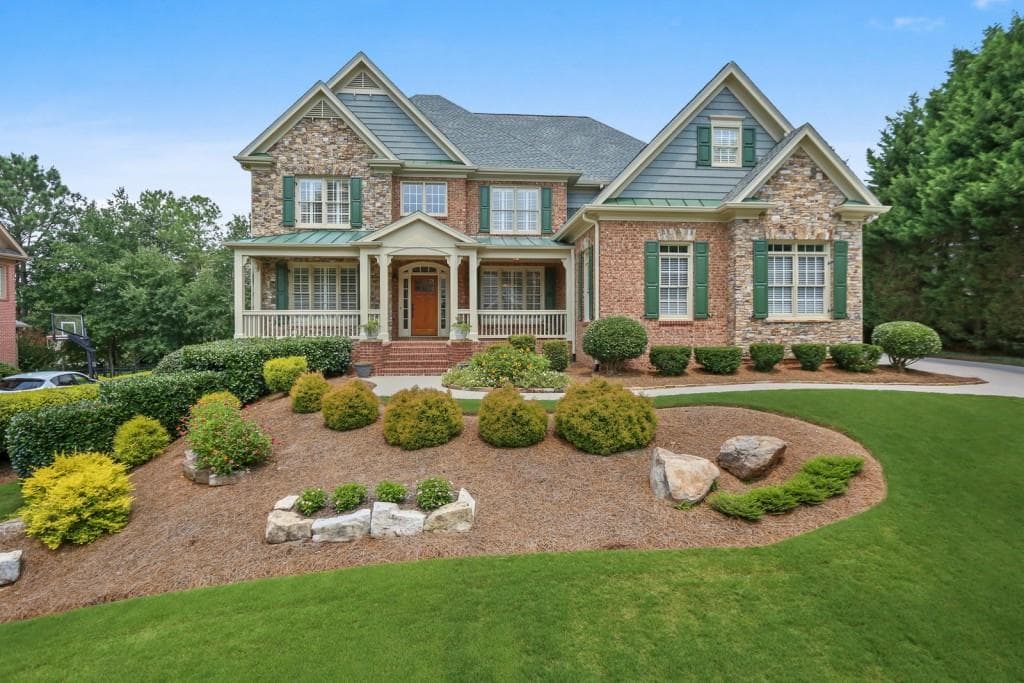 6 bedroom, 5 bathroom, 5,427 sq ft single family residence sold at 593 Grassmeade Way, Snellville, GA 30078