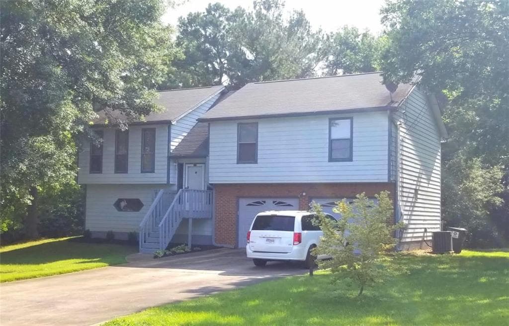 4 bedroom, 3 bathroom, 1,794 sq ft single family residence sold at 1860 David Drive, Douglasville, GA 30135