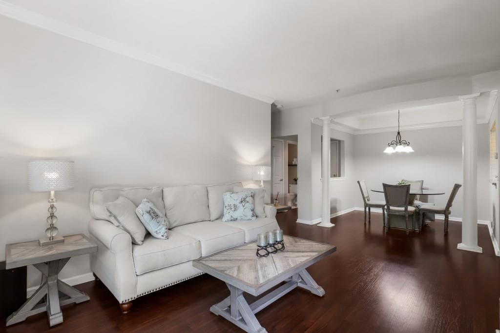 1 bedroom, 1 bathroom, 950 sq ft condominium sold at 3636 Habersham Road 1304, Atlanta, GA 30305