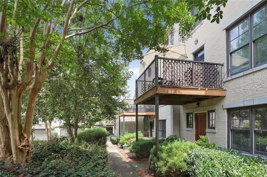 3 bedroom, 4 bathroom, 2,165 sq ft townhouse sold at 114 Knob Hills Circle, Decatur, GA 30030