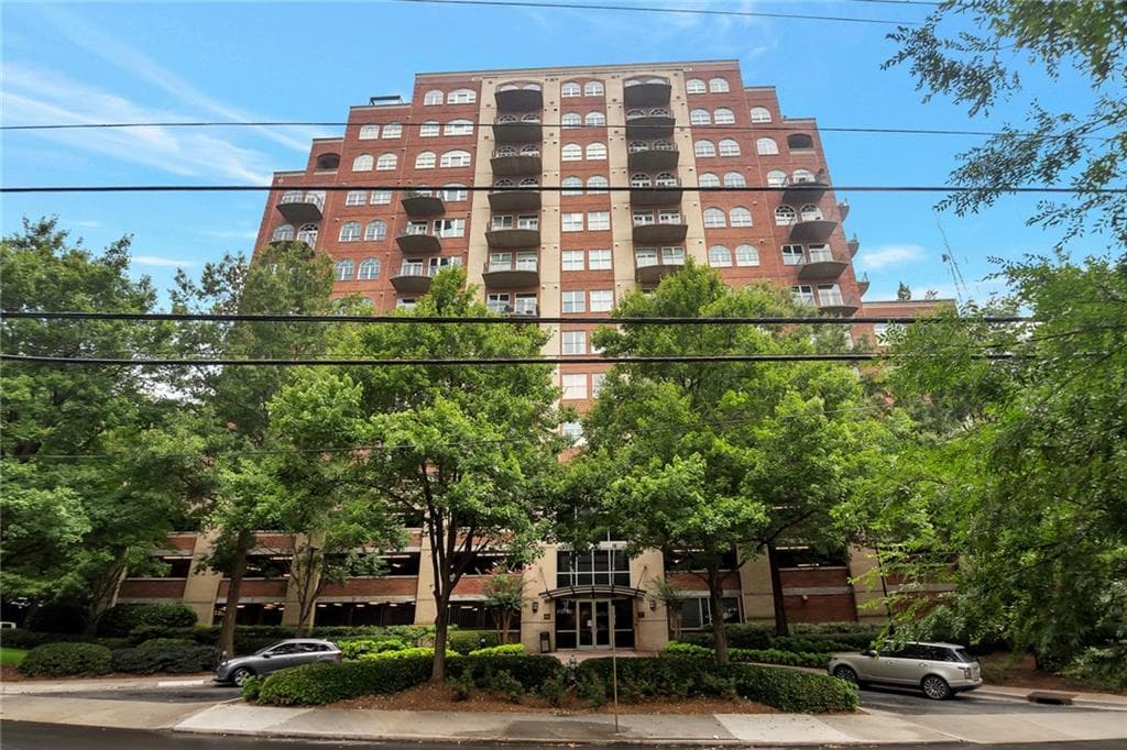 1 bedroom, 1 bathroom, 1,014 sq ft condominium sold at 3180 Mathieson Drive 703, Atlanta, GA 30305