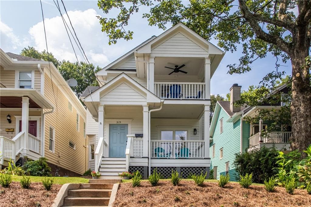 3 bedroom, 3 bathroom, 1,500 sq ft single family residence sold at 319 Pavillion Street, Atlanta, GA 30315