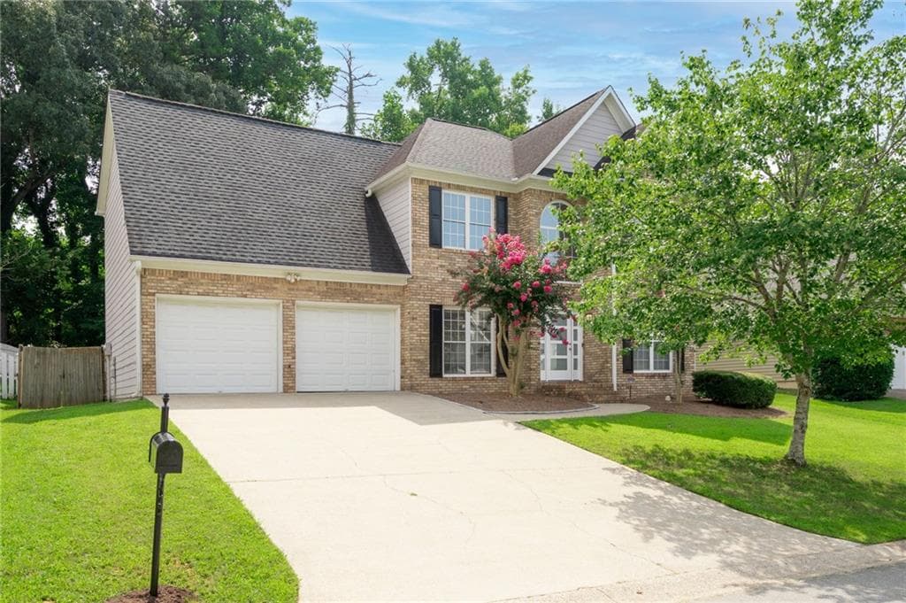 4 bedroom, 3 bathroom, 2,475 sq ft single family residence sold at 690 Soaring Drive, Marietta, GA 30062