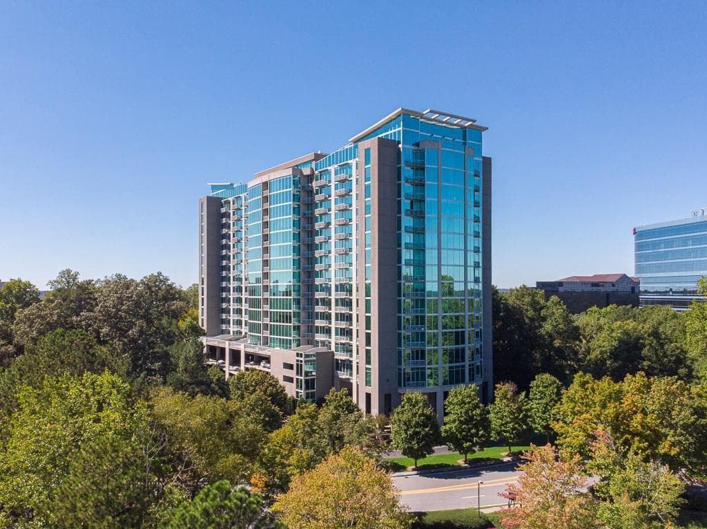 2 bedroom, 2 bathroom, 1,388 sq ft condominium sold at 3300 Windy Ridge Parkway 1221, Atlanta, GA 30339