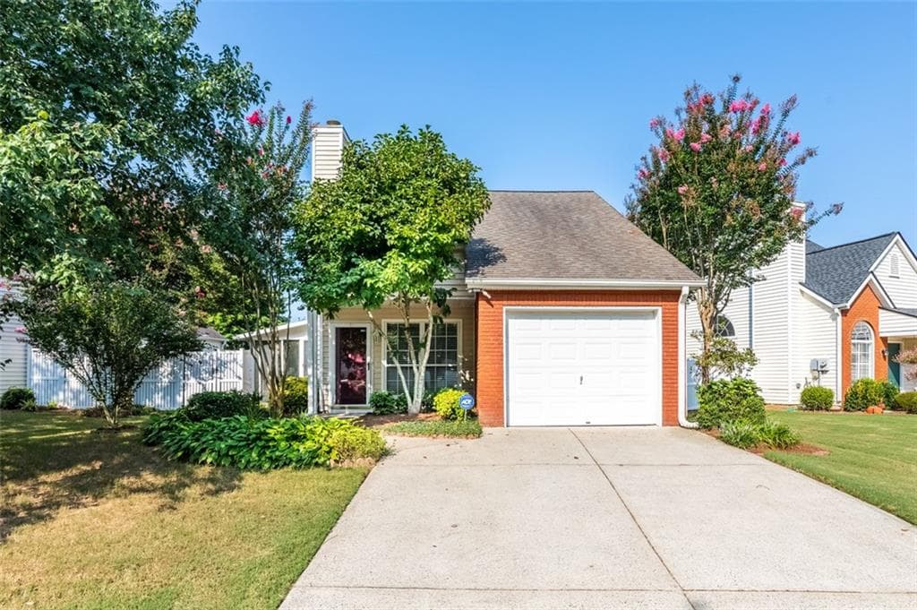 3 bedroom, 2 bathroom, 1,231 sq ft single family residence sold at 13377 AVENTIDE Lane, Alpharetta, GA 30004