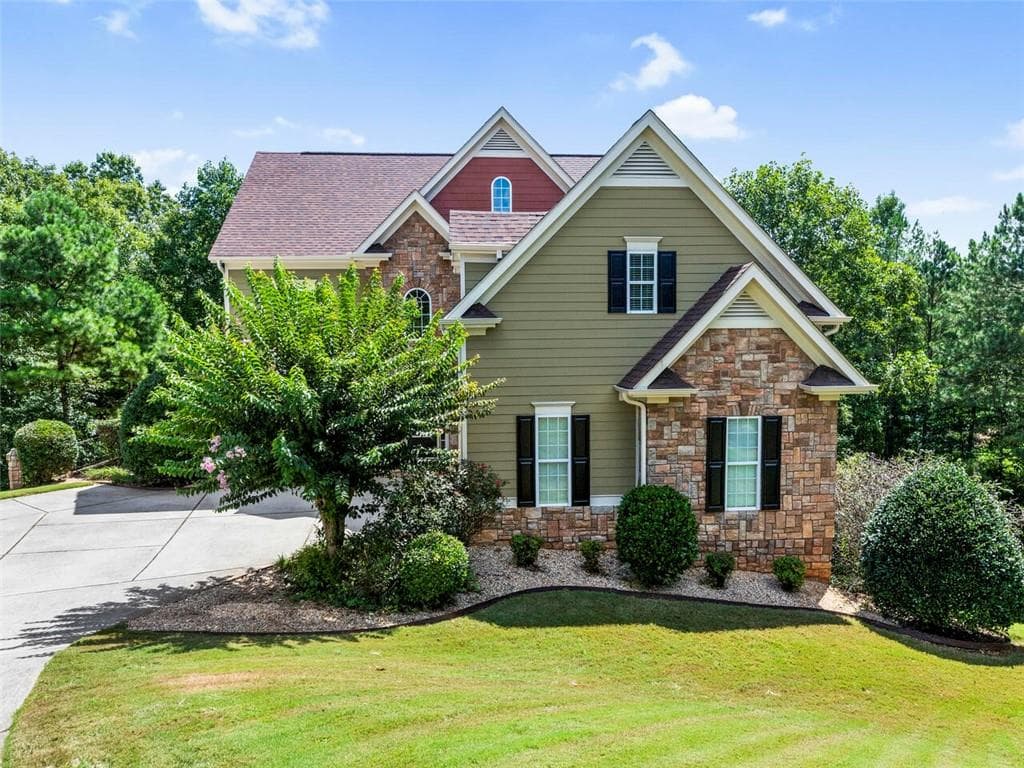 6 bedroom, 5 bathroom, 5,058 sq ft single family residence sold at 5737 Russell Court, Douglasville, GA 30135