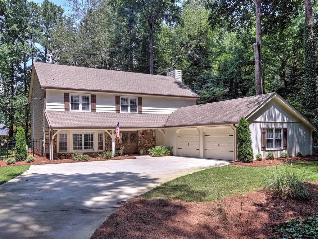 4 bedroom, 3 bathroom, 3,100 sq ft single family residence sold at 510 Dalrymple Road, Sandy Springs, GA 30328
