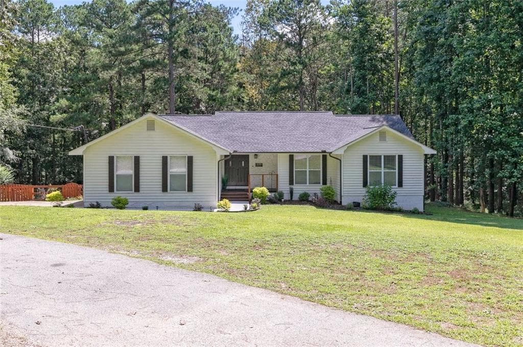 3 bedroom, 2 bathroom, 1,560 sq ft single family residence sold at 229 SEALS Road, Dallas, GA 30157