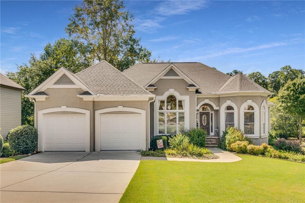 3752 Lake Edge Drive, Suwanee, GA 30024 — most recent listing photo