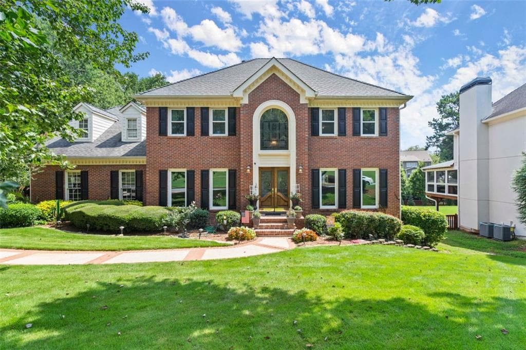 5 bedroom, 4 bathroom, 4,005 sq ft single family residence sold at 12025 Magnolia Crescent Drive, Roswell, GA 30075