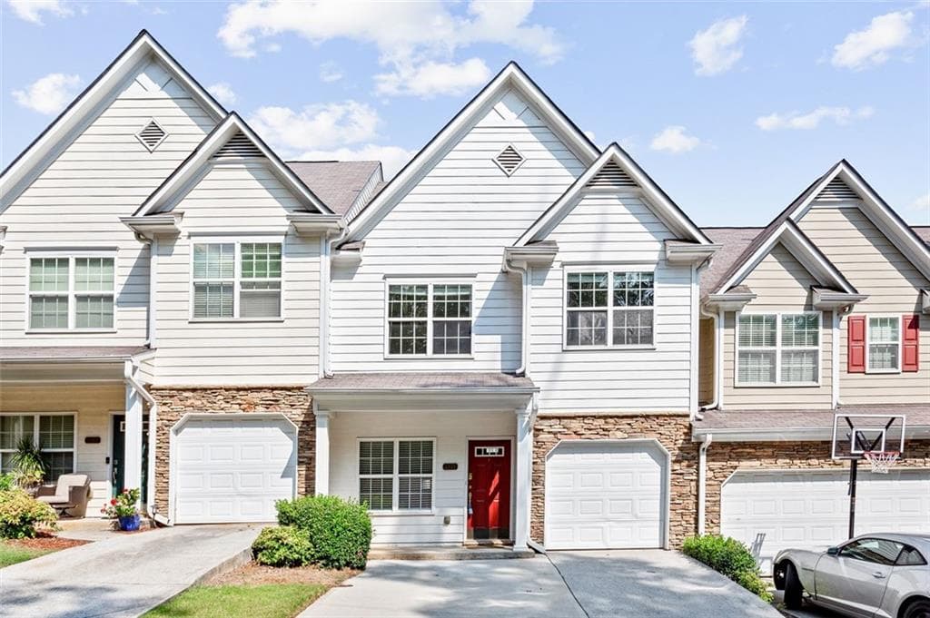 3 bedroom, 3 bathroom, 1,626 sq ft condominium sold at 2225 HOSKIN Court 7, Kennesaw, GA 30144