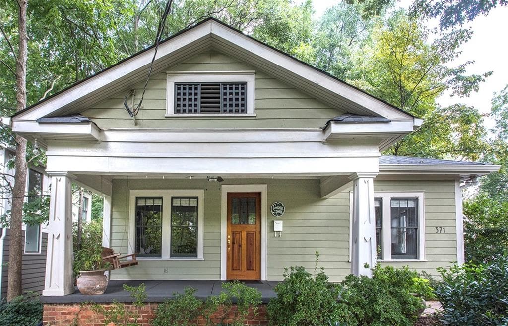 3 bedroom, 2 bathroom, 1,178 sq ft single family residence sold at 371 Glendale Avenue, Atlanta, GA 30307