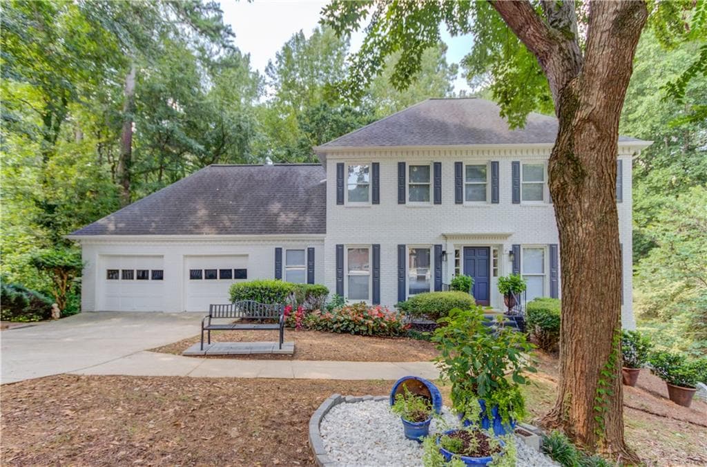 4 bedroom, 4 bathroom, 2,937 sq ft single family residence sold at 2988 Kelly Court, Lawrenceville, GA 30044