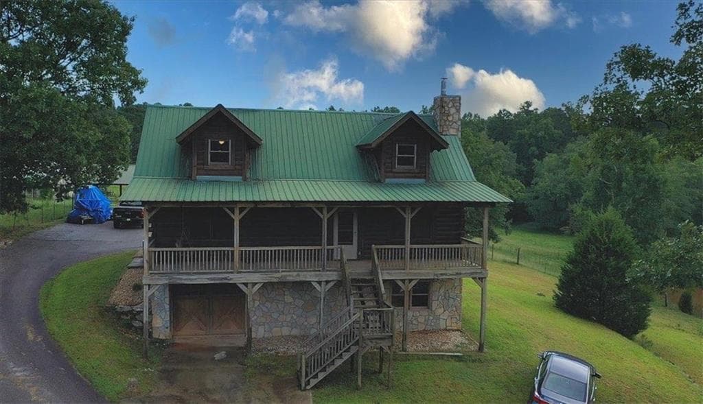 3 bedroom, 4 bathroom, 2,300 sq ft single family residence sold at 225 Winding Creek Path, Dallas, GA 30132