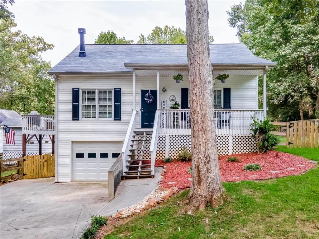 2 bedroom, 2 bathroom, 1,054 sq ft single family residence sold at 3875 Stutz Street, Cumming, GA 30041