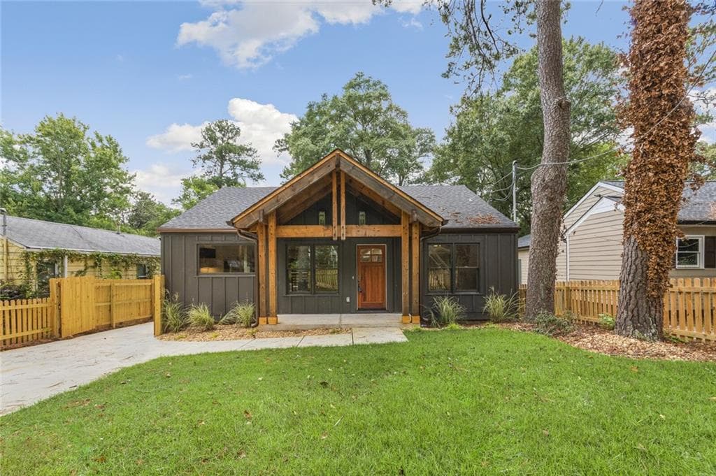 4 bedroom, 3 bathroom, 2,100 sq ft single family residence sold at 2915 Salmon Avenue, Atlanta, GA 30317