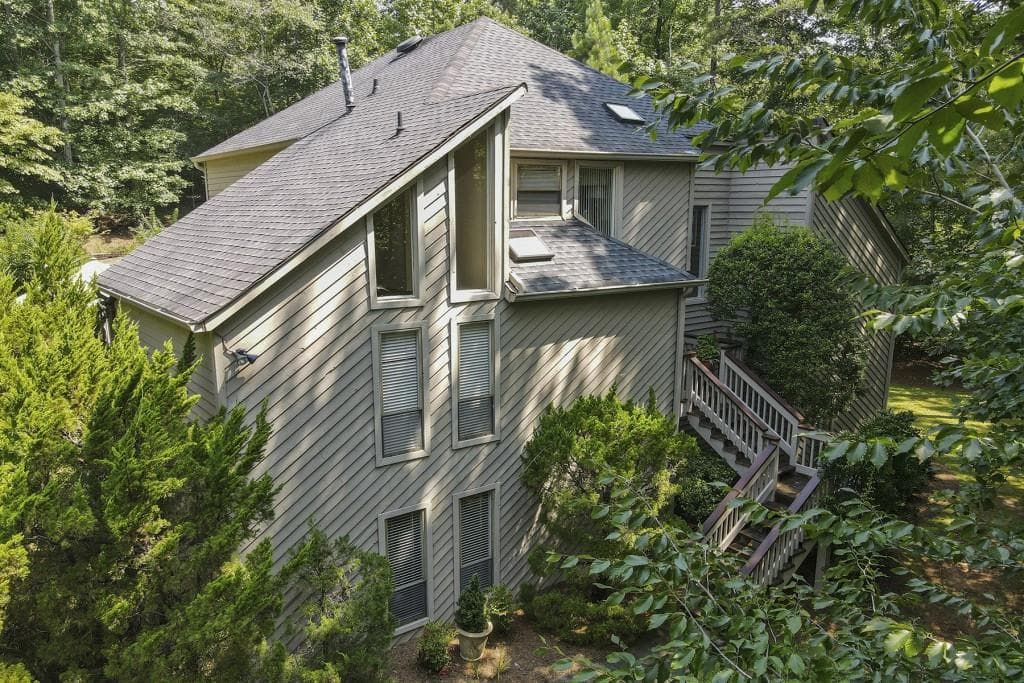 6 bedroom, 4 bathroom, 2,987 sq ft single family residence sold at 270 Shady Marsh Trail, Roswell, GA 30075