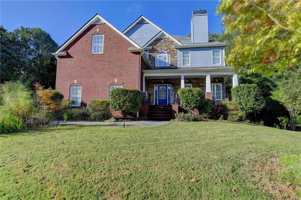 5 bedroom, 5 bathroom, 4,551 sq ft single family residence sold at 5305 Kendalls Way, Cumming, GA 30041