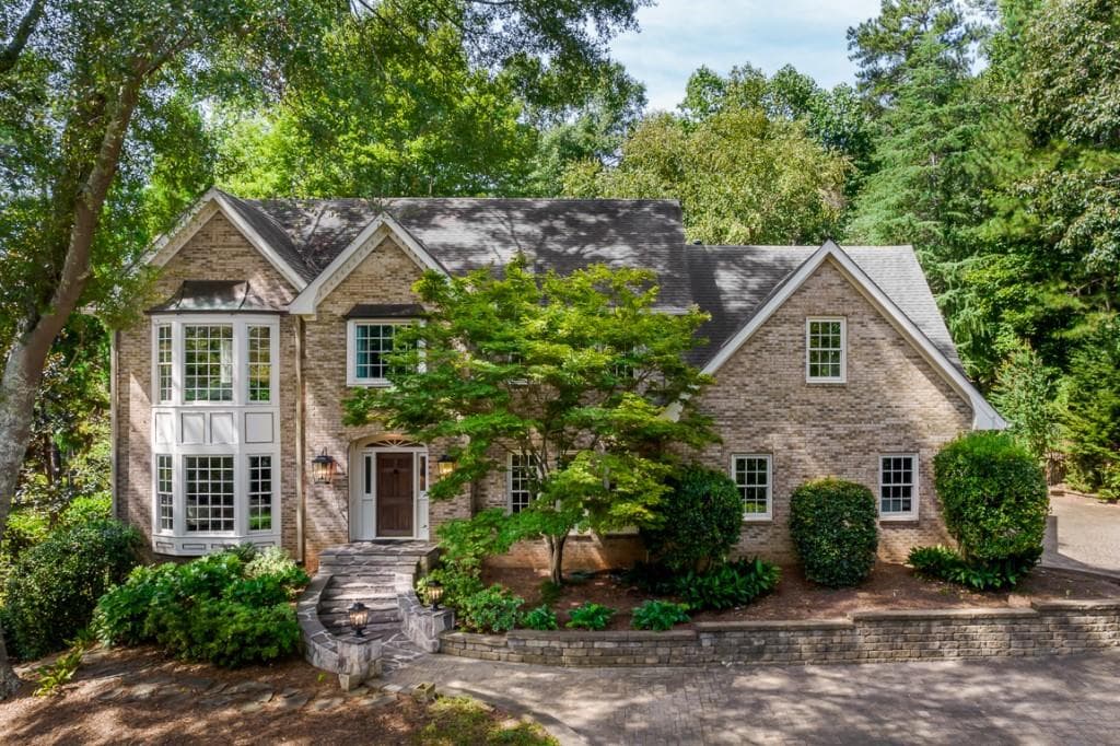 1580 Misty Oaks Drive, Sandy Springs, GA 30350 — most recent listing photo